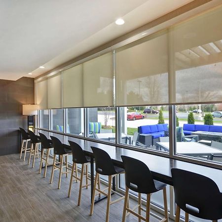 Home2 Suites By Hilton Grand Rapids North Walker Zewnętrze zdjęcie