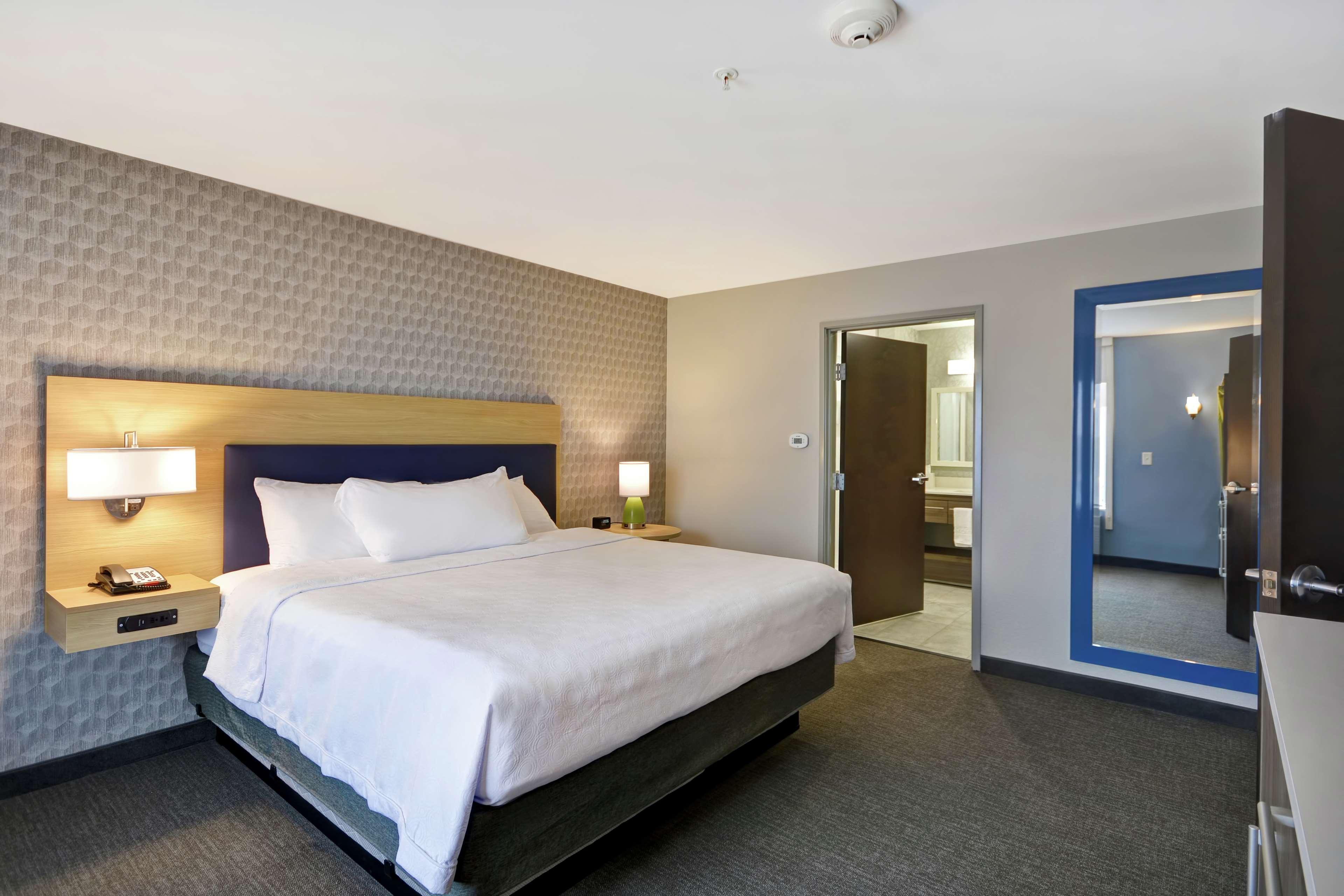 Home2 Suites By Hilton Grand Rapids North Walker Zewnętrze zdjęcie