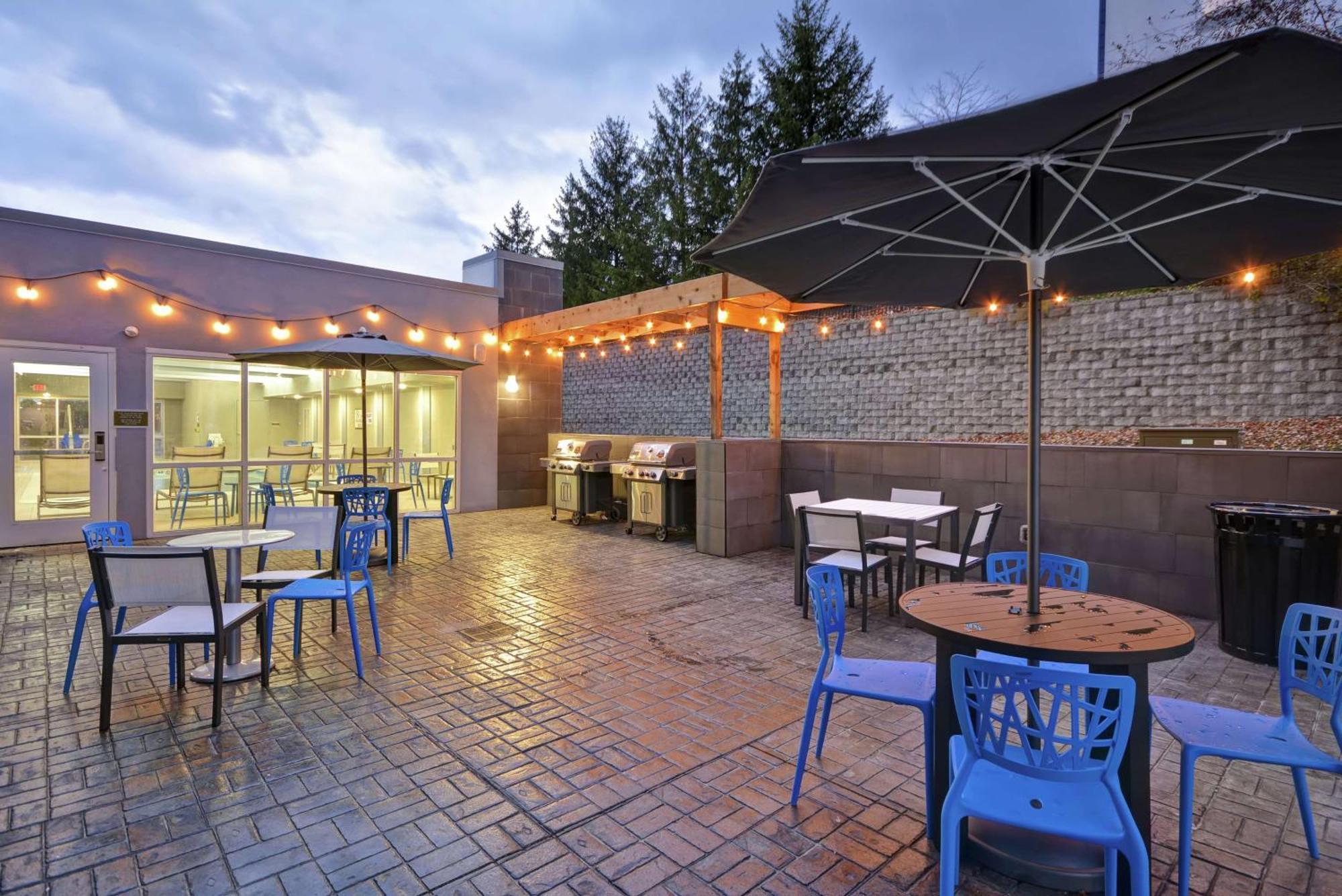 Home2 Suites By Hilton Grand Rapids North Walker Zewnętrze zdjęcie
