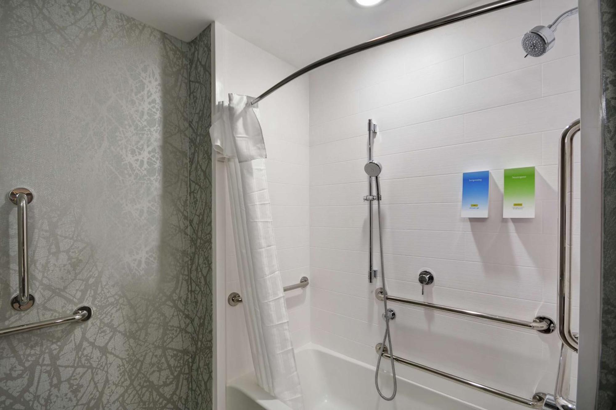 Home2 Suites By Hilton Grand Rapids North Walker Zewnętrze zdjęcie